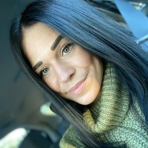 Meet your Posher, Paige